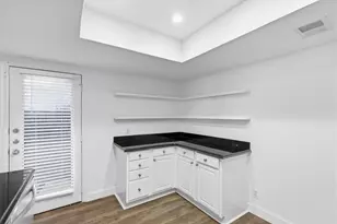 10207 Regal Oaks Dr, Dallas, TX 75230 - Photo 15