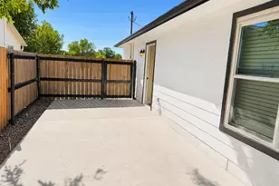 106 Raymond St, Bowie, TX 76230 - Photo 19