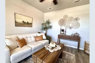106 Raymond Street, Bowie, TX 76230 - Photo 5