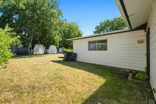4105 Fairlane Ave, Fort Worth, TX 76119 - Photo 17
