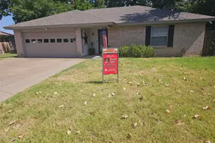 7239 Muse Ct, Fort Worth, TX 76112 - Photo 33