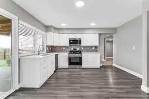 5264 Pruitt Dr, The Colony, TX 75056 - Photo 17
