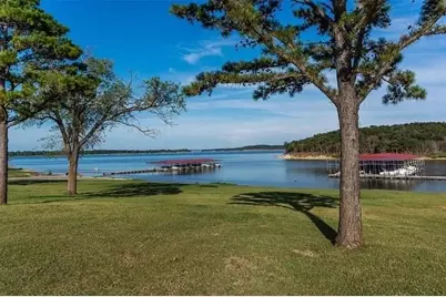 33 Pinehills, Gordonville, TX 76245 - Photo 5