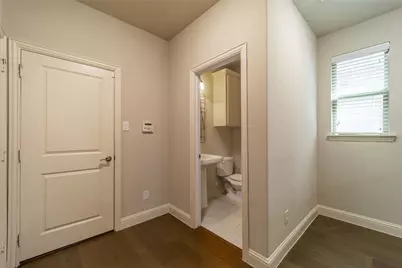 4666 Rhett Lane #E, Carrollton, TX 75010 - Photo 13