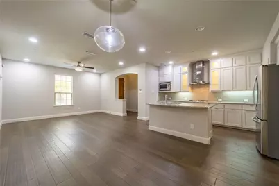 4666 Rhett Lane #E, Carrollton, TX 75010 - Photo 5