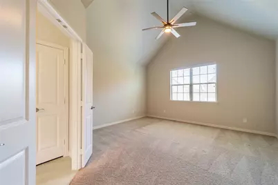 4666 Rhett Lane #E, Carrollton, TX 75010 - Photo 19