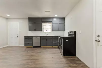 3021 Edith Lane, Haltom City, TX 76117 - Photo 7