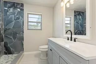 3021 Edith Ln, Haltom City, TX 76117 - Photo 17