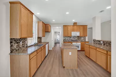 2616 Cove Drive, Grand Prairie, TX 75054 - Photo 9