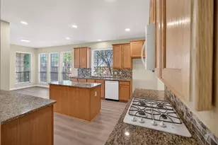 2616 Cove Dr, Grand Prairie, TX 75054 - Photo 13