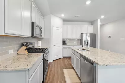 309 Edmund Lane, Fate, TX 75087 - Photo 11