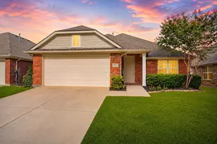 1421 Danielle Creek Dr, Little Elm, TX 75068 - Photo 1