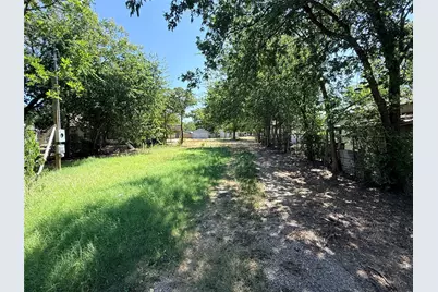 824 Indiana Street, Graham, TX 76450 - Photo 13