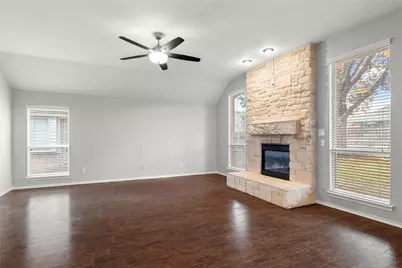 5825 Echo Bluff Drive, Haltom City, TX 76137 - Photo 15