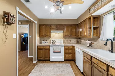 3011 Tina Street, Sachse, TX 75048 - Photo 9