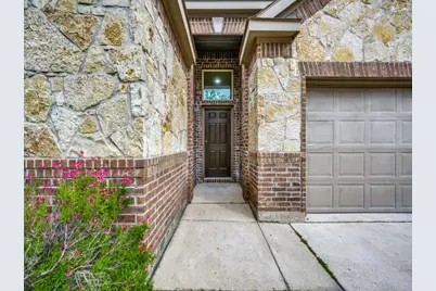 8737 Maple Ridge Trail, Fort Worth, TX 76244 - Photo 3
