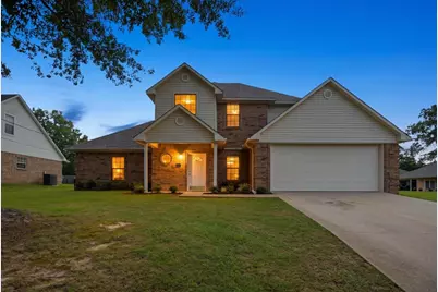 703 Daniel Street, Gladewater, TX 75647 - Photo 3