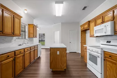 703 Daniel Street, Gladewater, TX 75647 - Photo 13