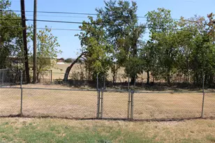 2722 Mildred St, Waco, TX 76706 - Photo 13