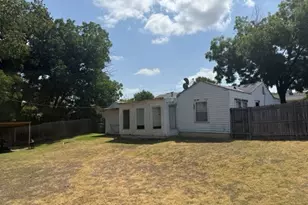 3815 Beverly Dr, Beverly Hills, TX 76711 - Photo 3