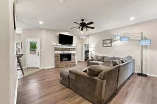 1407 Monfort Dr, Sherman, TX 75092 - Photo 5