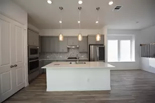 9843 Romo St, Irving, TX 75063 - Photo 5