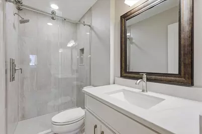 2132 Bordeaux Drive, Carrollton, TX 75007 - Photo 17