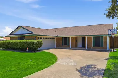 2132 Bordeaux Drive, Carrollton, TX 75007 - Photo 5