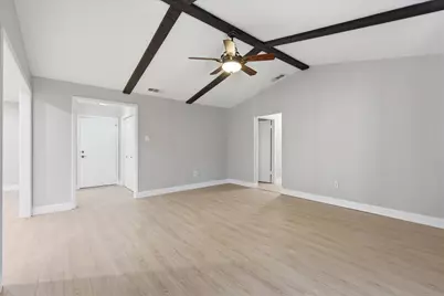 2132 Bordeaux Drive, Carrollton, TX 75007 - Photo 11