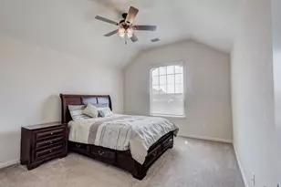 13921 Sparrow Hill Dr, Little Elm, TX 75068 - Photo 29