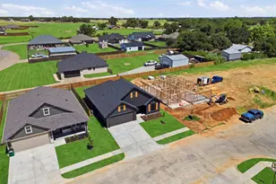 940 Huckleberry Ln, Tolar, TX 76476 - Photo 37
