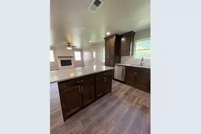 613 E Mustang Street, Crowley, TX 76036 - Photo 5