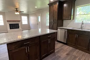 613 E Mustang St, Crowley, TX 76036 - Photo 5