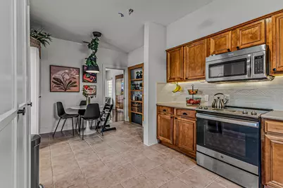 1618 Seevers Avenue, Dallas, TX 75216 - Photo 9