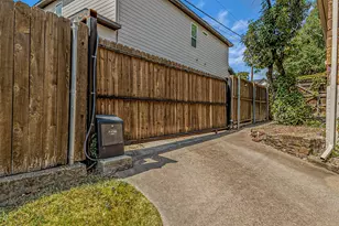 1618 Seevers Ave, Dallas, TX 75216 - Photo 31