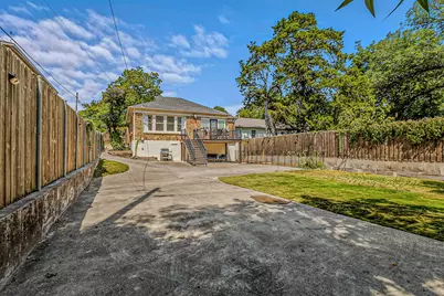 1618 Seevers Avenue, Dallas, TX 75216 - Photo 27