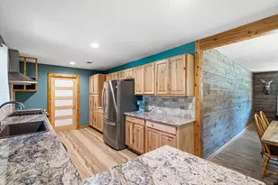 612 Oakwood Dr, Euless, TX 76040 - Photo 5