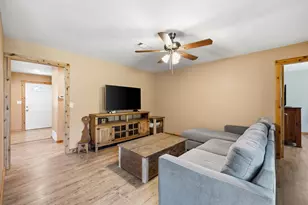 612 Oakwood Dr, Euless, TX 76040 - Photo 13