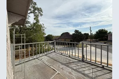431 E 8th Street #C, Dallas, TX 75203 - Photo 11