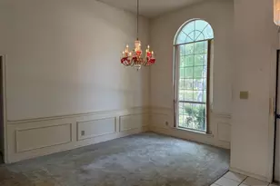 1307 Sequoia Dr, Grand Prairie, TX 75052 - Photo 3