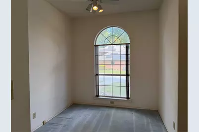 1307 Sequoia Drive, Grand Prairie, TX 75052 - Photo 11