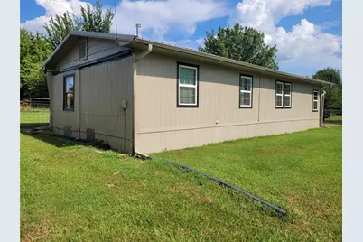 735 SW 1st, Detroit, TX 75436 - Photo 3
