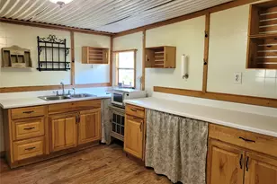 735 SW 1st, Detroit, TX 75436 - Photo 15