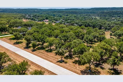 2373 E Landings S, Granbury, TX 76049 - Photo 5