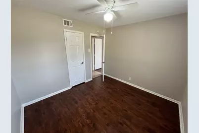 317 E Ridgewood Drive, Garland, TX 75041 - Photo 9