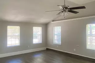 2516 Trinity St, Irving, TX 75062 - Photo 3