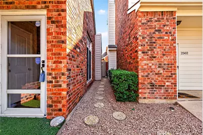 2504 Orangegrove Circle, Arlington, TX 76006 - Photo 31