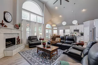 5704 Kelly Court, Haltom City, TX 76137 - Photo 7
