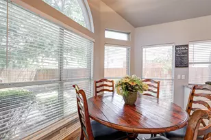 5704 Kelly Ct, Haltom City, TX 76137 - Photo 11