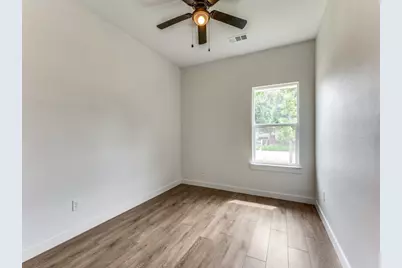 747 N Wilhite Street, Cleburne, TX 76031 - Photo 15